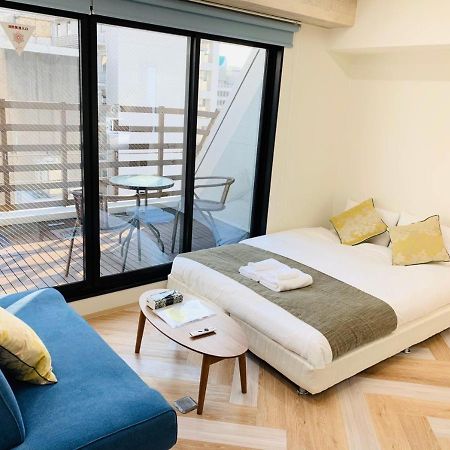 Wellstay Honmachi Ōsaka Extérieur photo